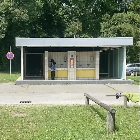 Allyouneed Oktoberfest Basic Camping キャンプ場 ミュンヘン